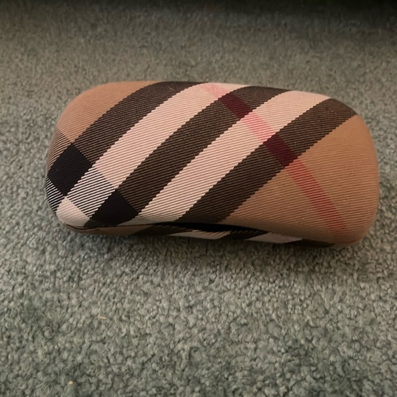 Authentic Burberry Sunglasses Case - Picture 1 of 6